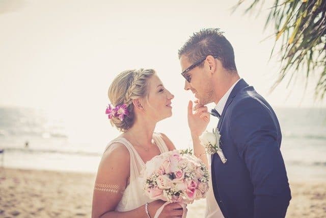 INTIMATE BEACH WEDDING CEREMONY IN PHUKET