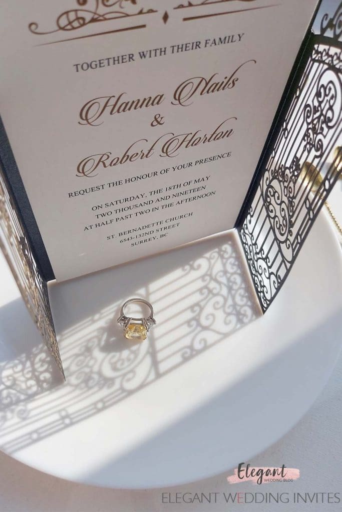 popular vintage theme gate fold wedding invitations