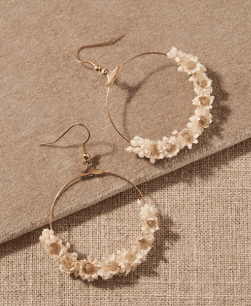 プリザーブドフラワーのイヤリング