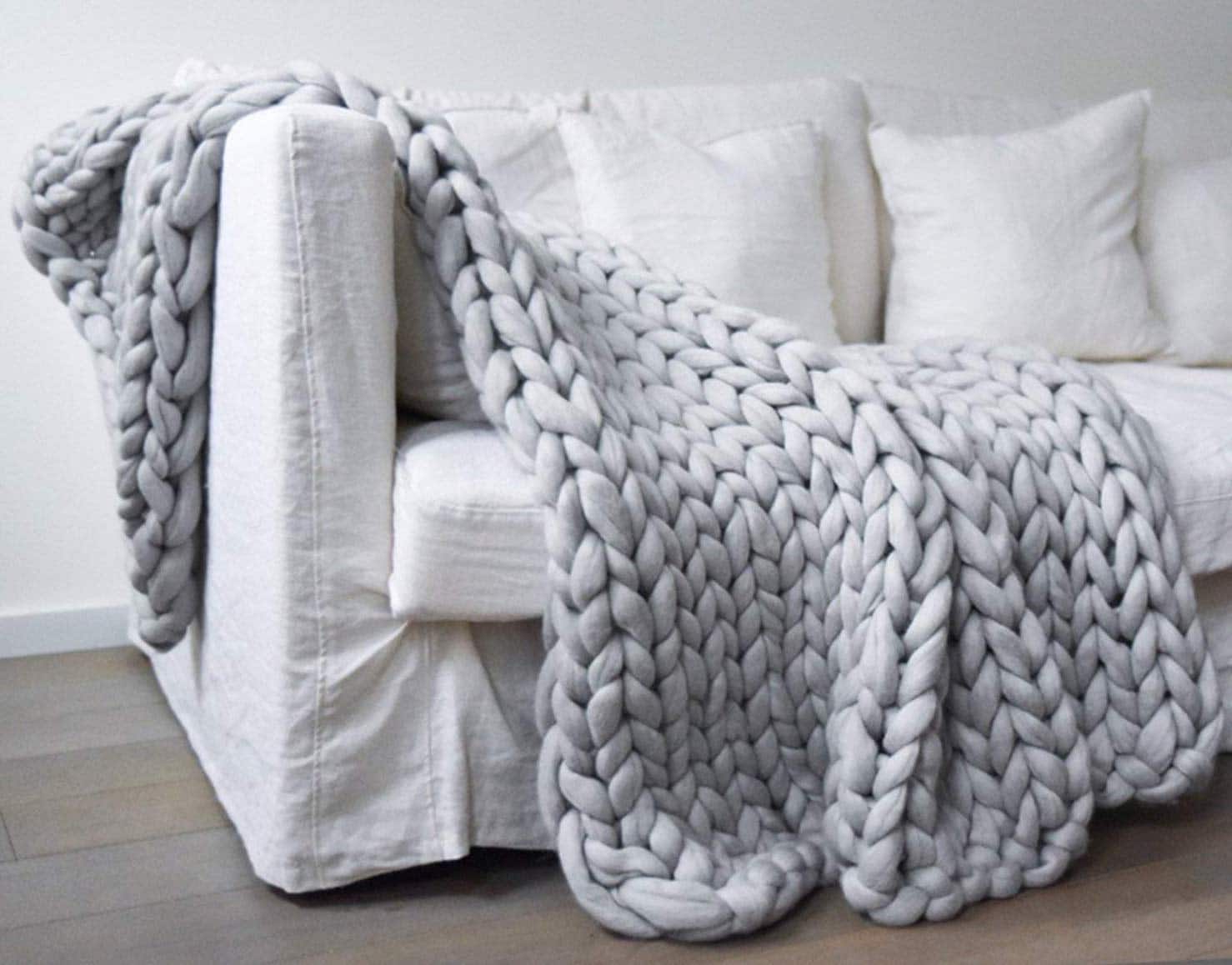A chunky knit throw blanket