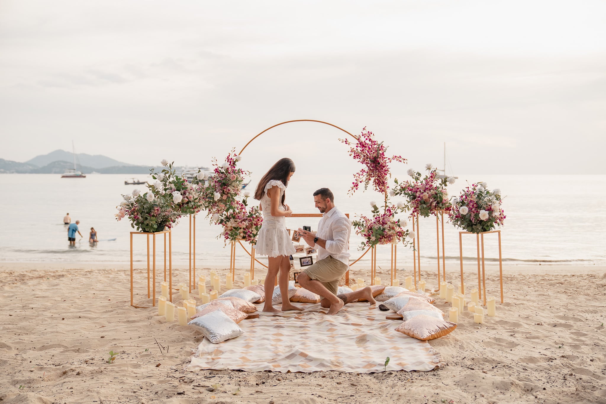 Circle Arch with Flowers Proposal